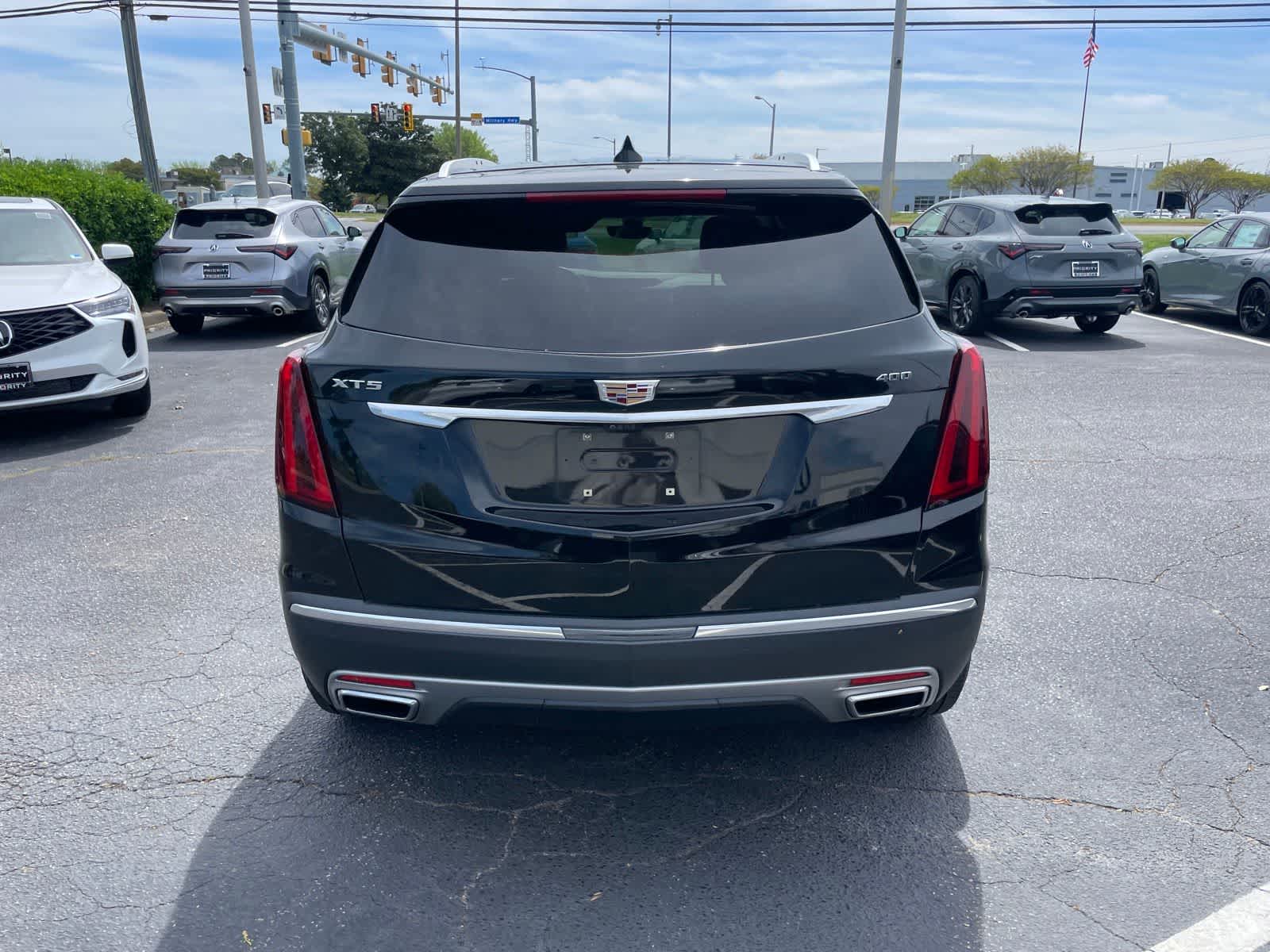 Thumbnail: 2022 Cadillac XT5 - 3
