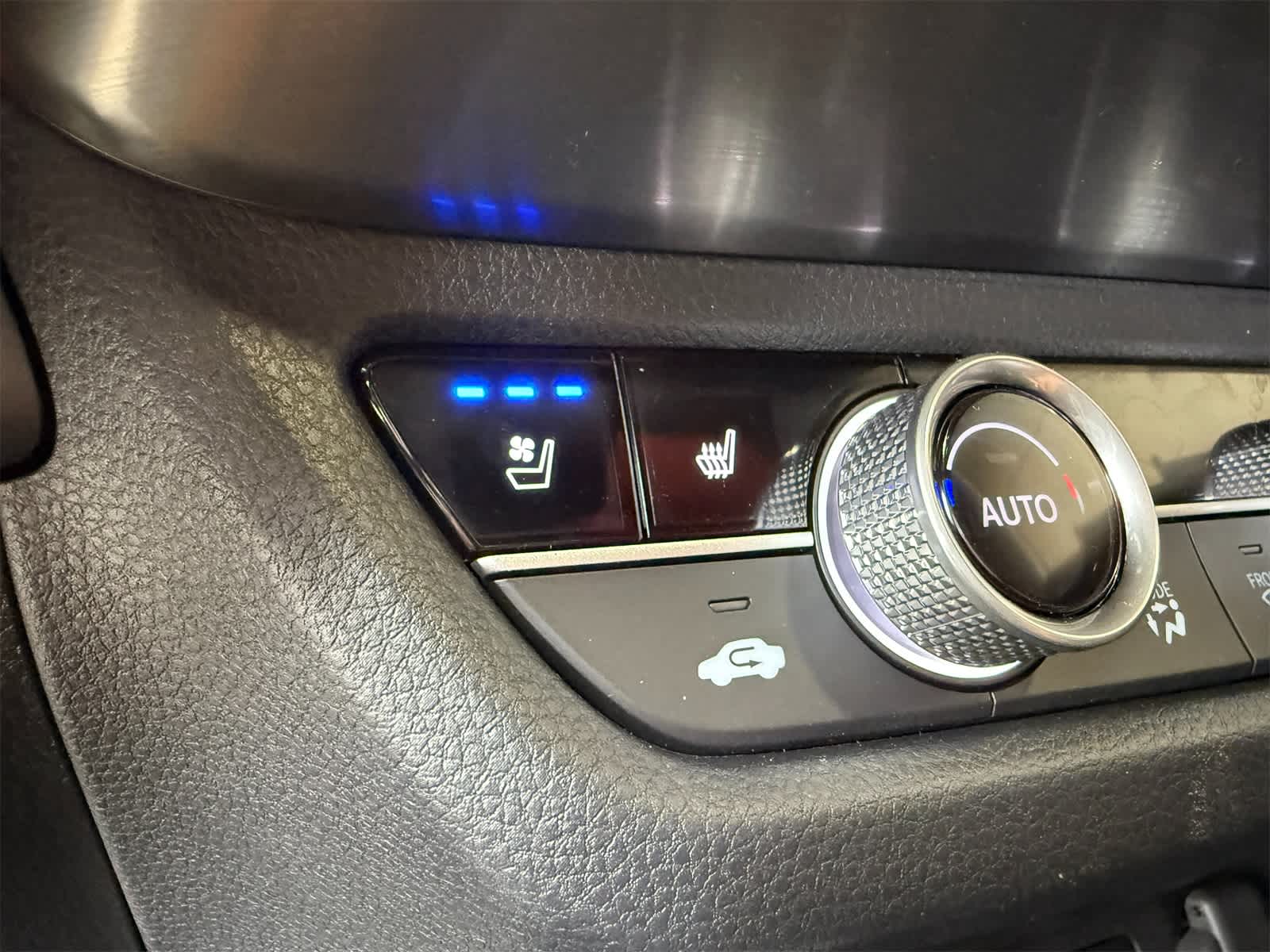 Thumbnail: 2026 Acura ADX - 30