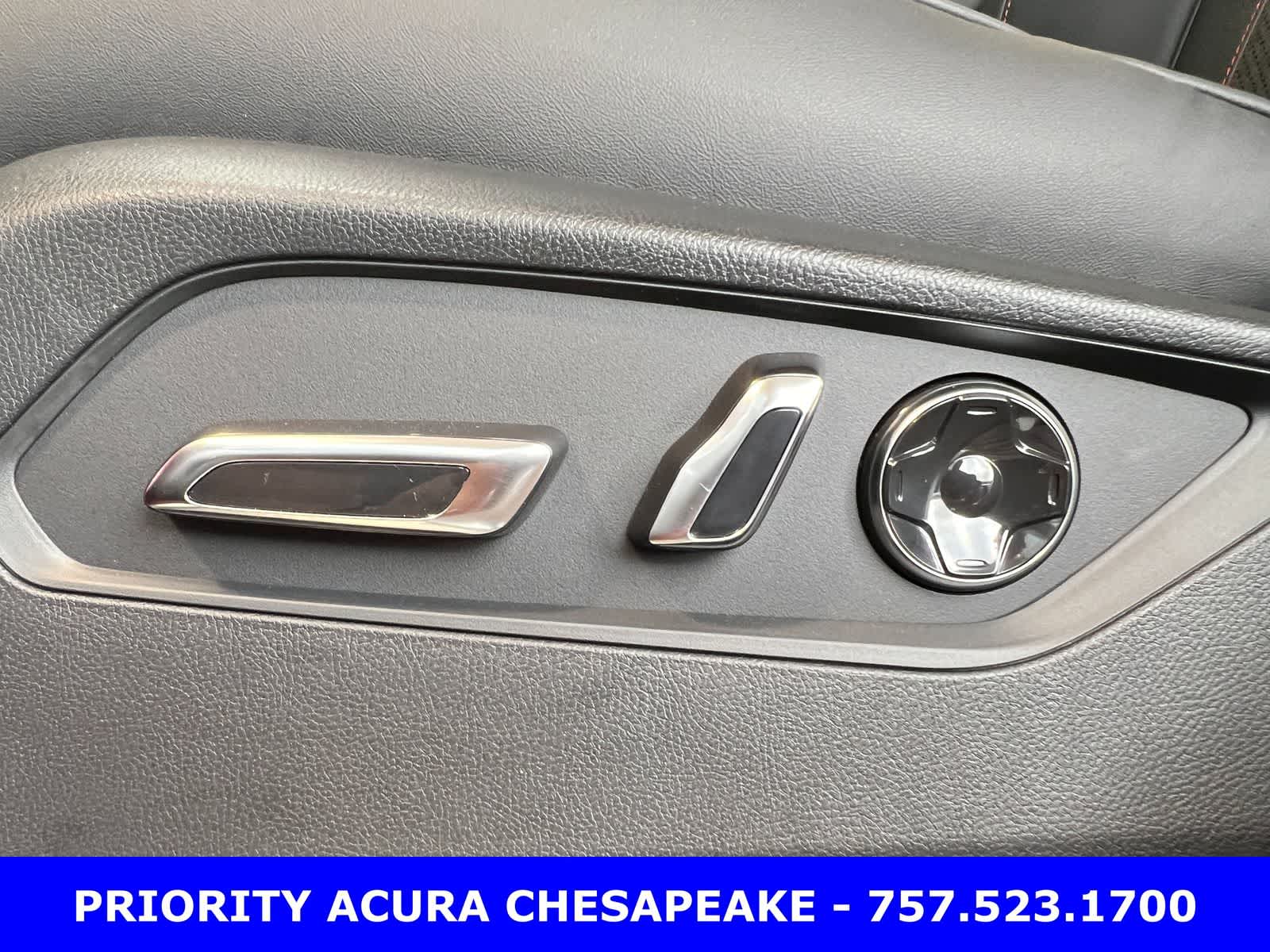 Thumbnail: 2026 Acura RDX - 16