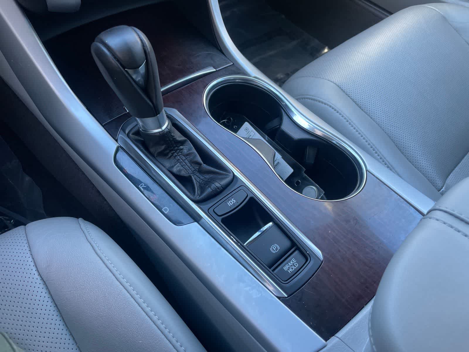 Thumbnail: 2017 Acura TLX - 20