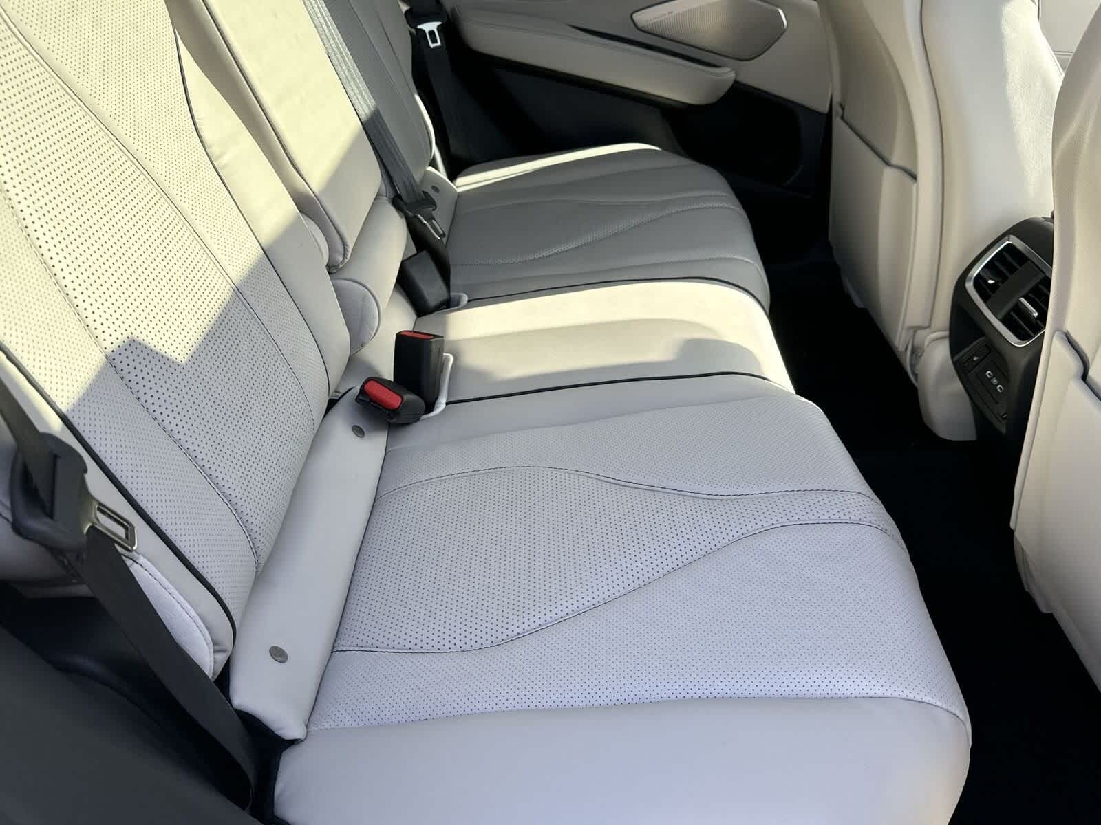 2025 Acura RDX Advance 25
