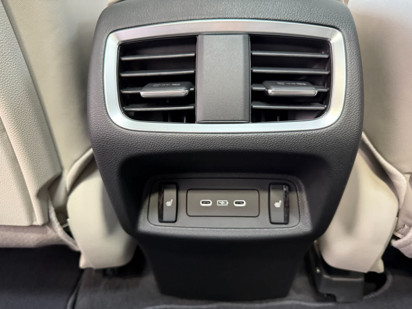 Thumbnail: 2026 Acura RDX - 30