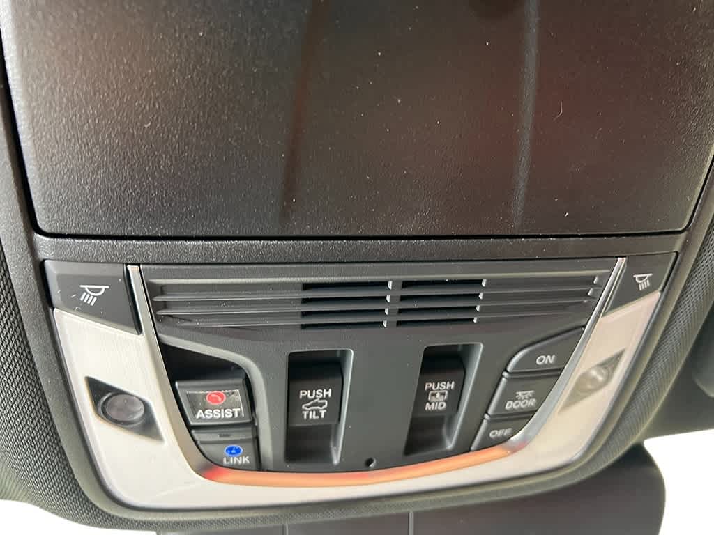 Thumbnail: 2026 Acura RDX - 21