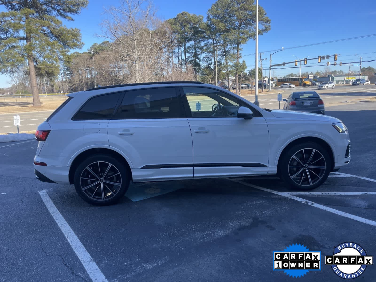 Thumbnail: 2021 Audi Q7 - 6