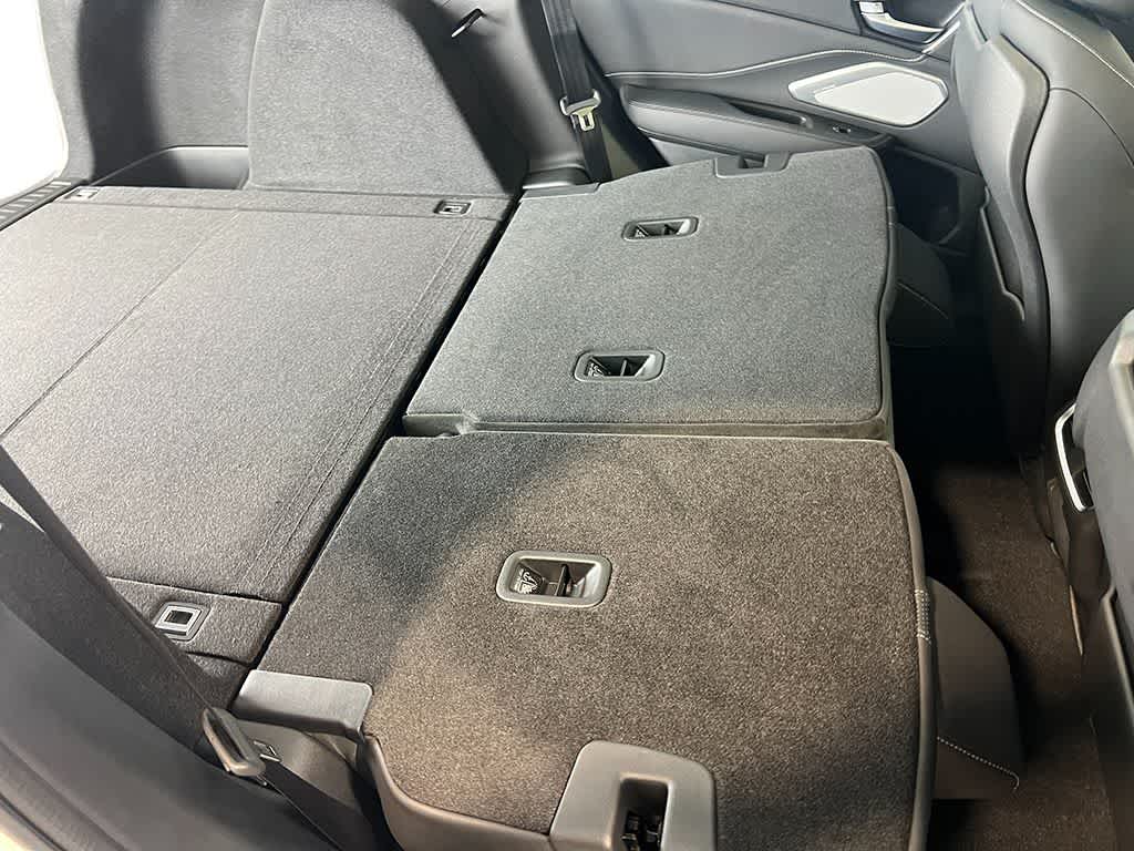 Thumbnail: 2026 Acura RDX - 36