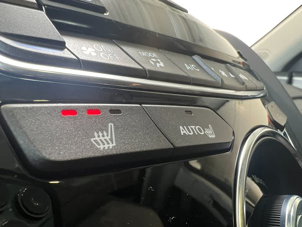 Thumbnail: 2026 Acura RDX - 25