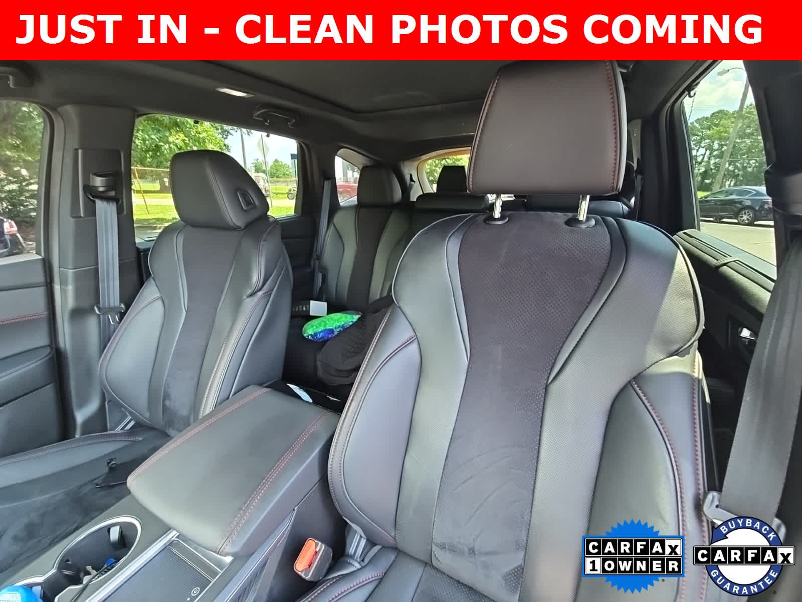 Thumbnail: 2023 Acura MDX - 17