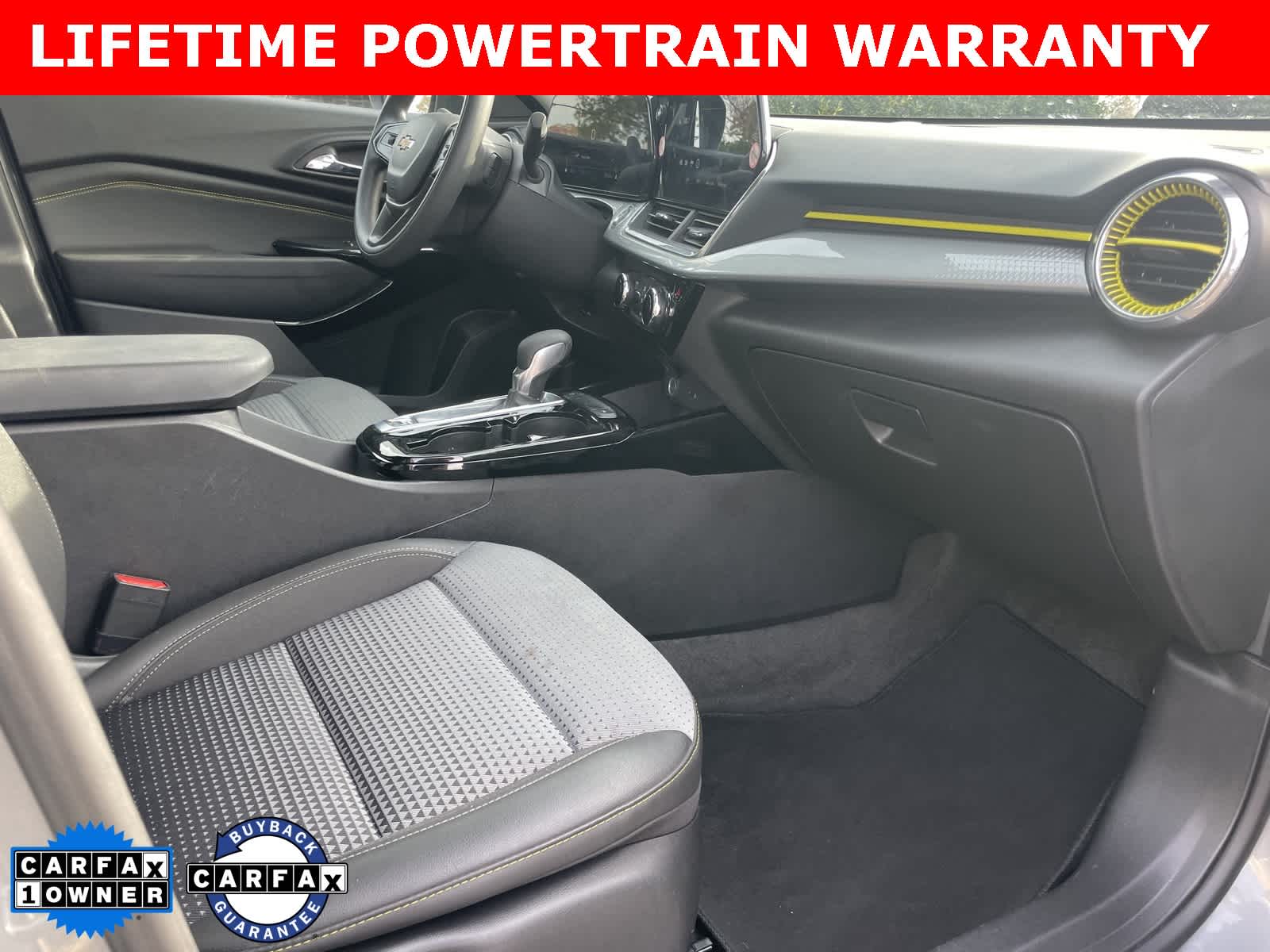 Thumbnail: 2024 Chevrolet Trax - 24