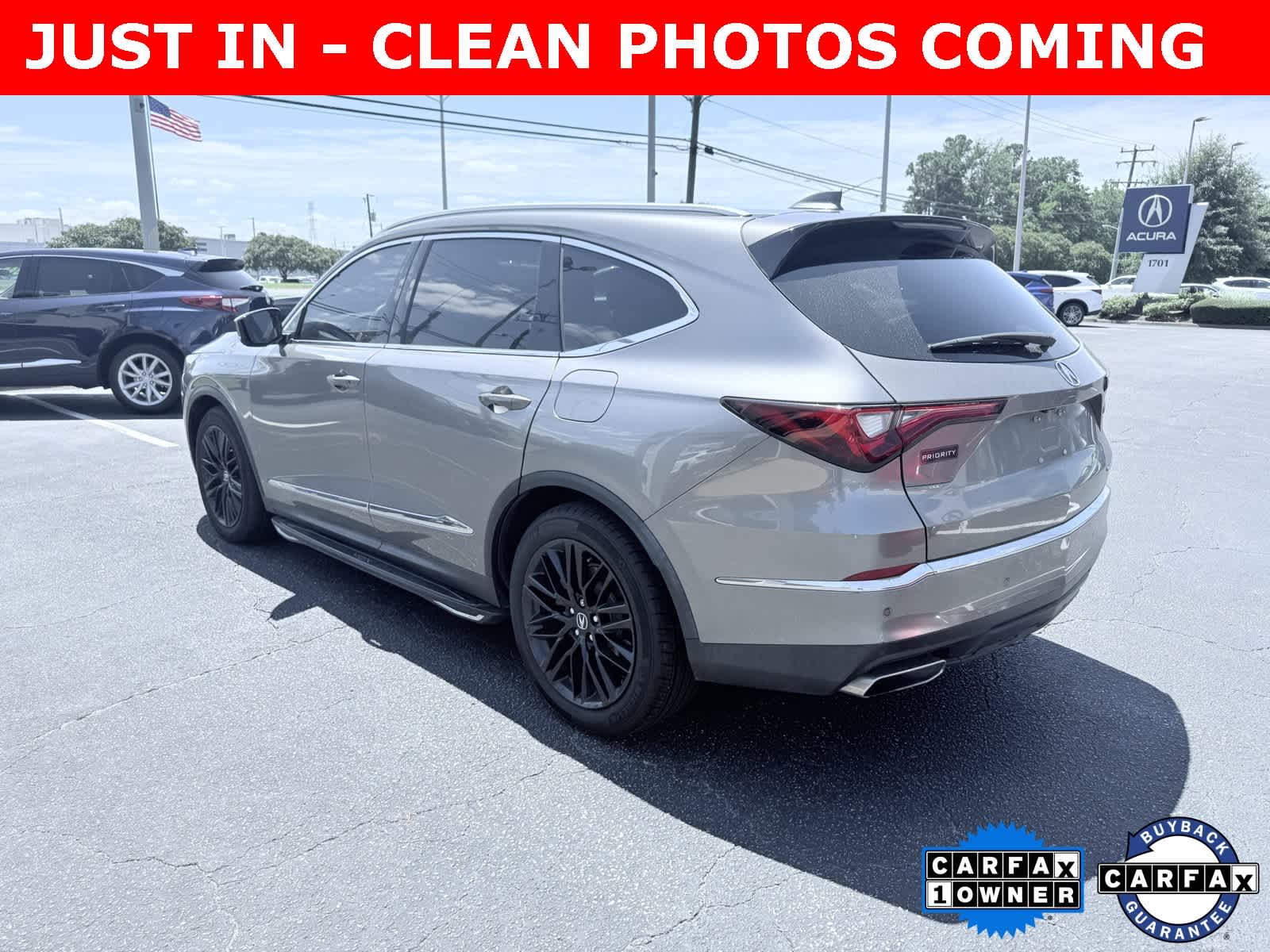 Thumbnail: 2022 Acura MDX - 3
