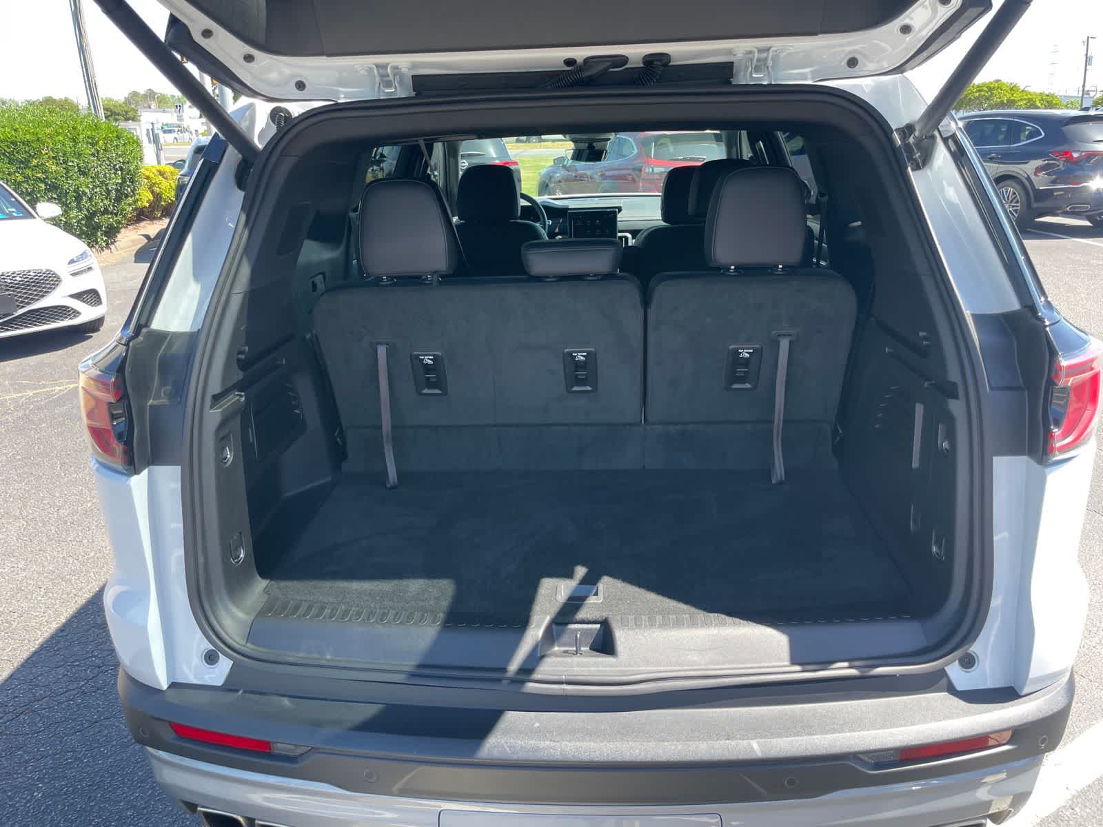 Thumbnail: 2026 GMC Acadia - 23