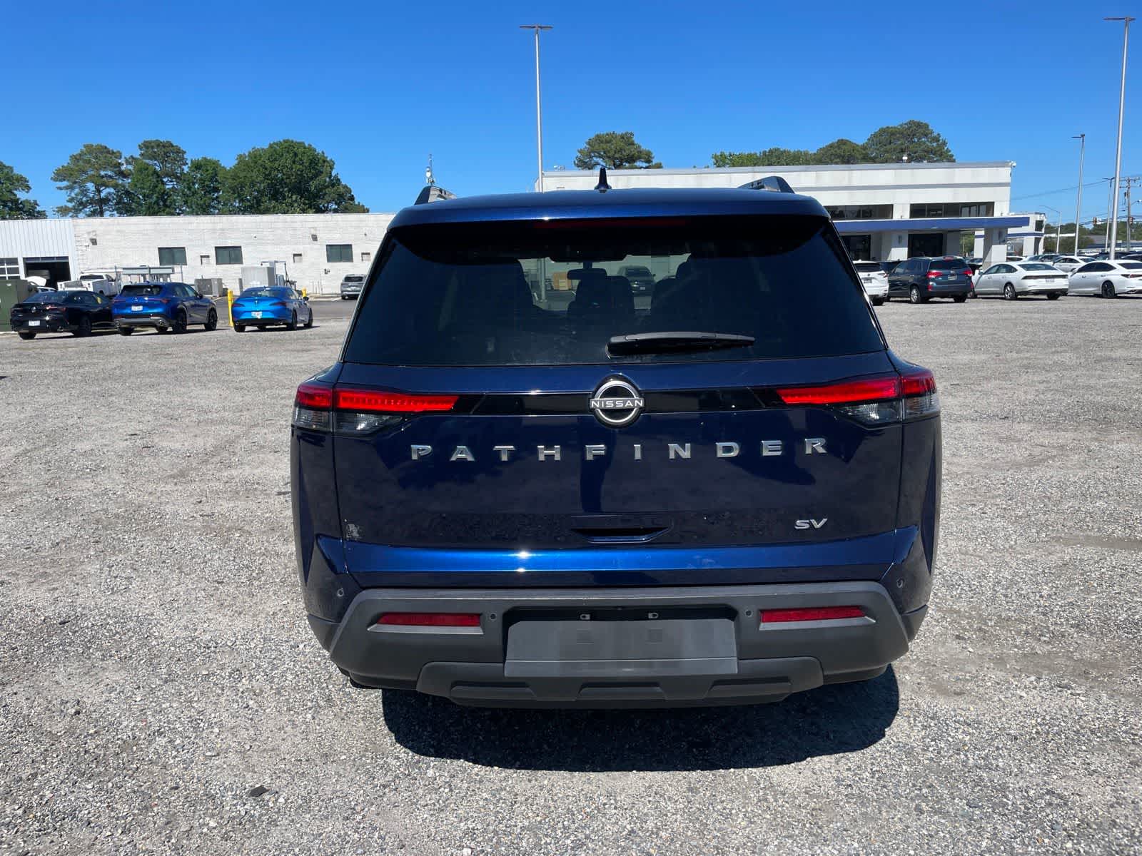 Thumbnail: 2024 Nissan Pathfinder - 4