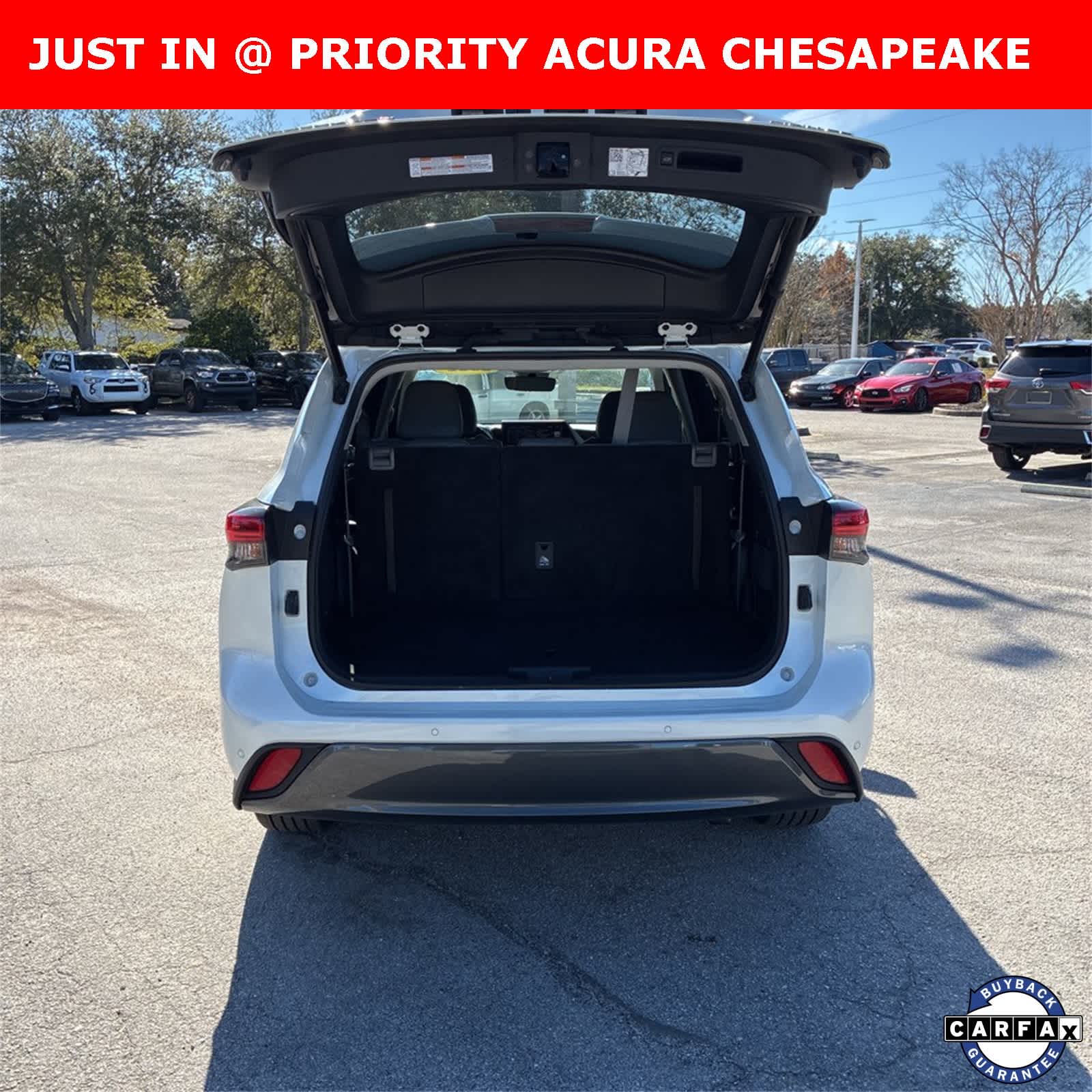 Thumbnail: 2022 Toyota Highlander - 27