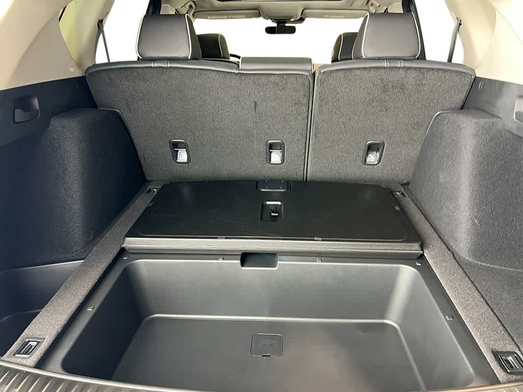 Thumbnail: 2025 Acura RDX - 36