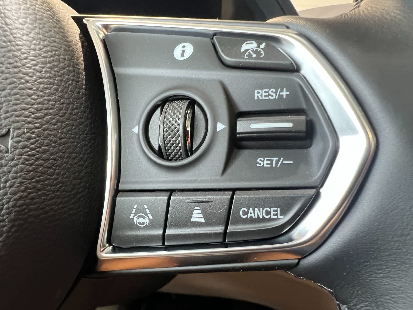 Thumbnail: 2026 Acura RDX - 21
