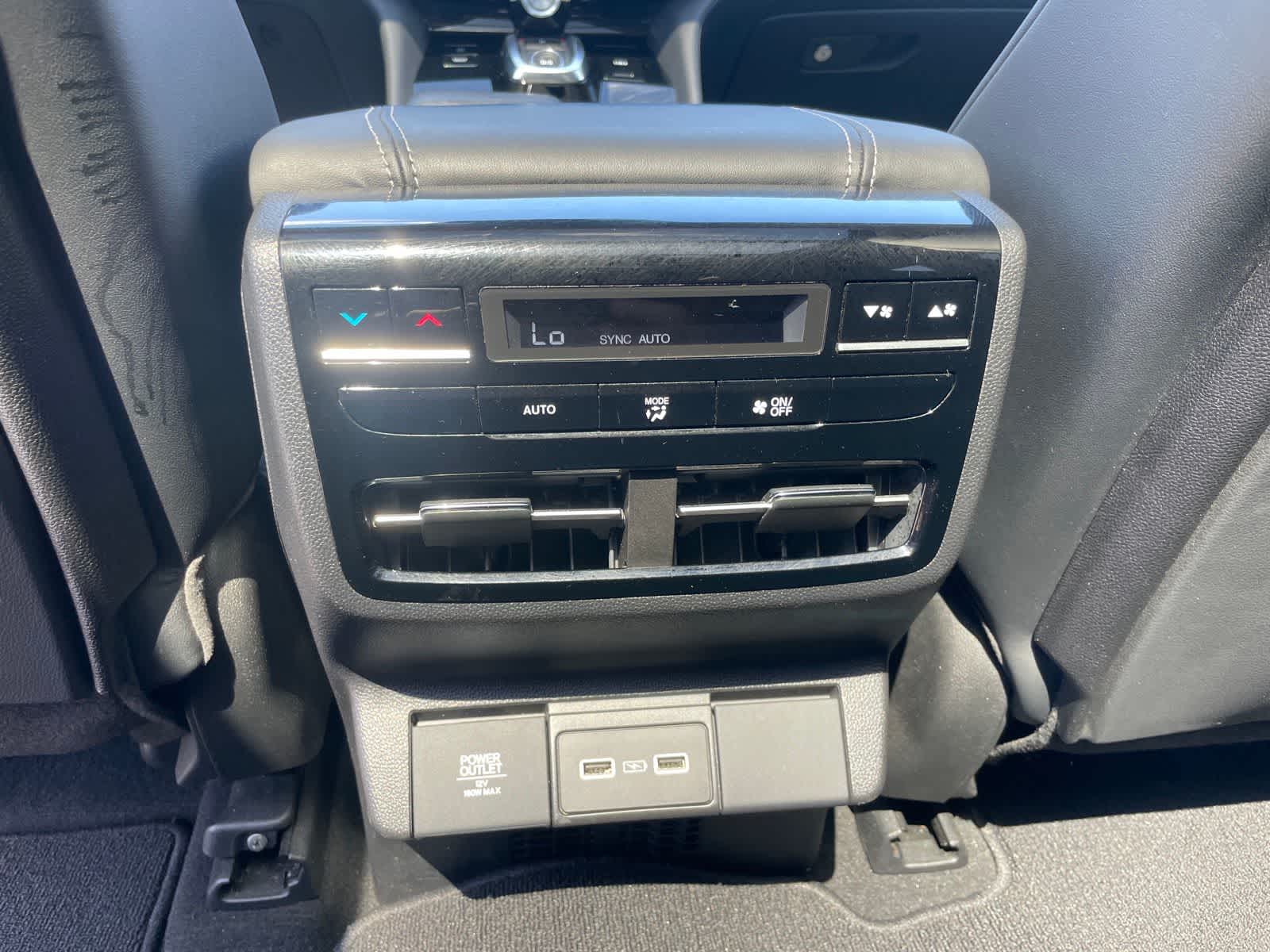 Thumbnail: 2022 Acura MDX - 18