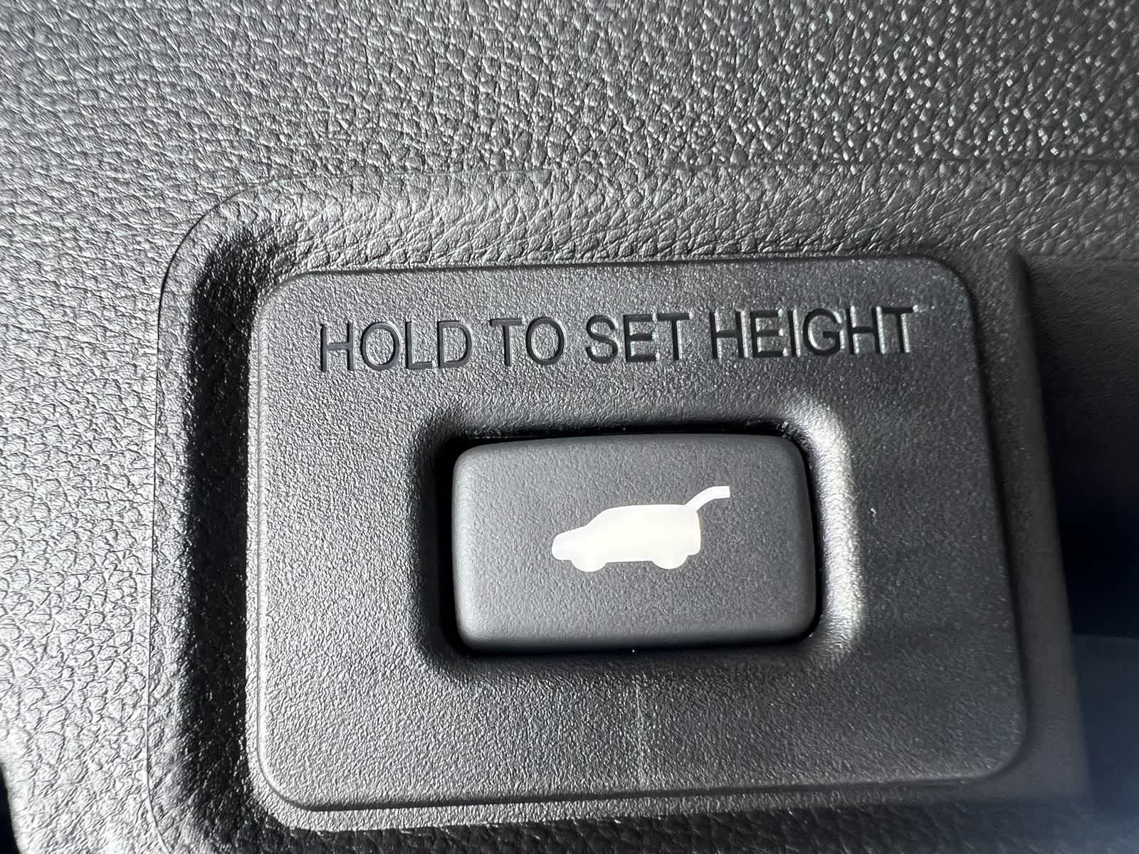 Thumbnail: 2025 Acura RDX - 34