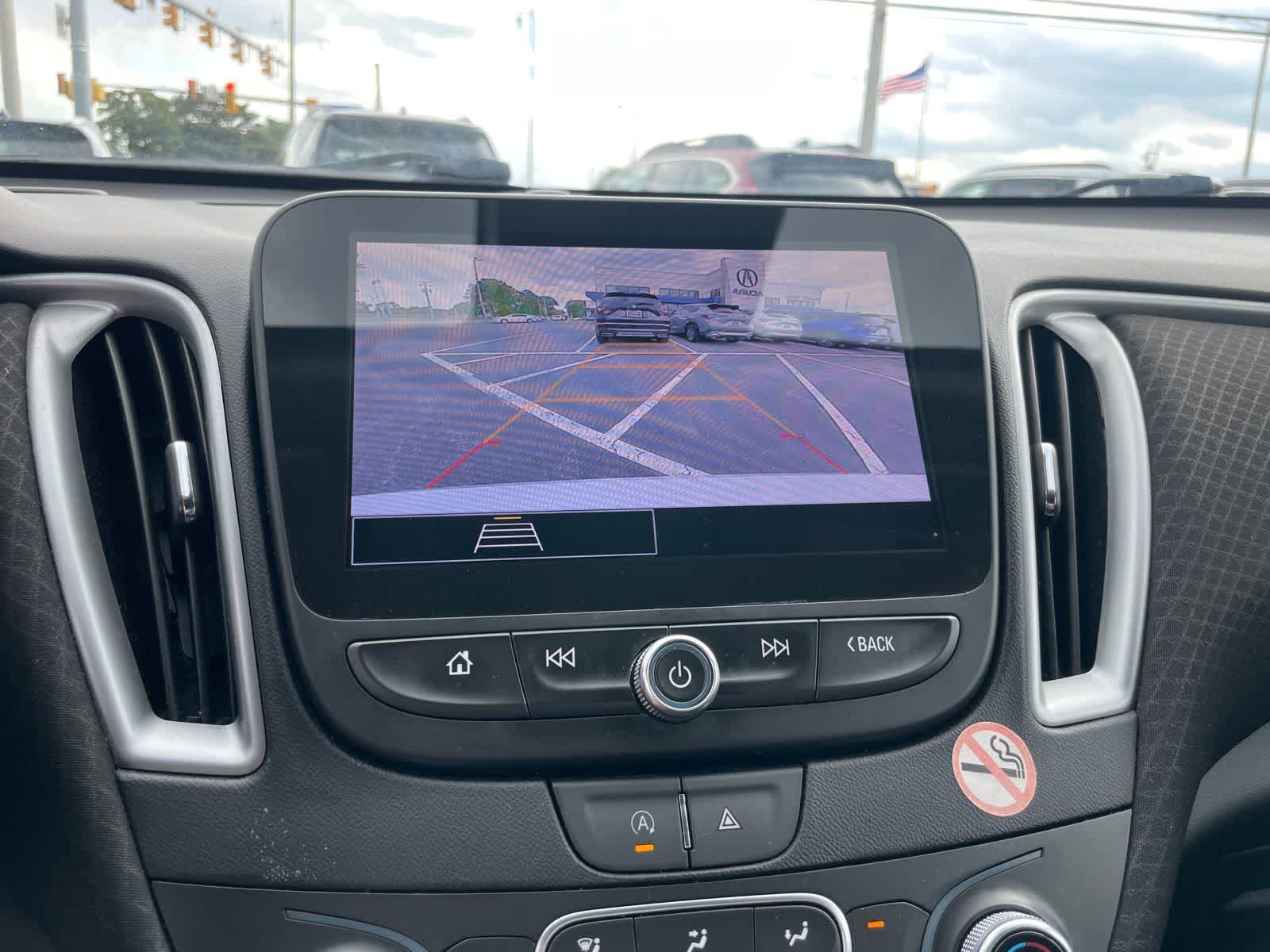 Thumbnail: 2023 Chevrolet Malibu - 17