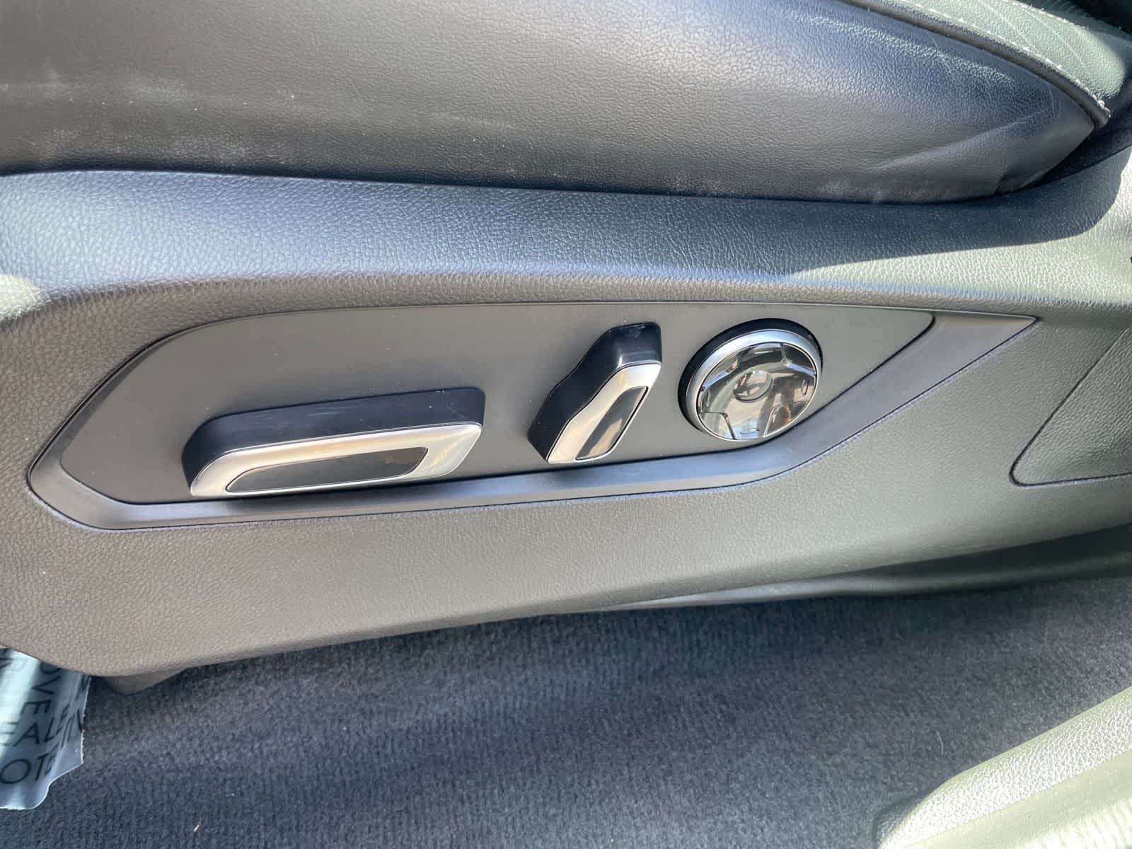 Thumbnail: 2022 Acura MDX - 8