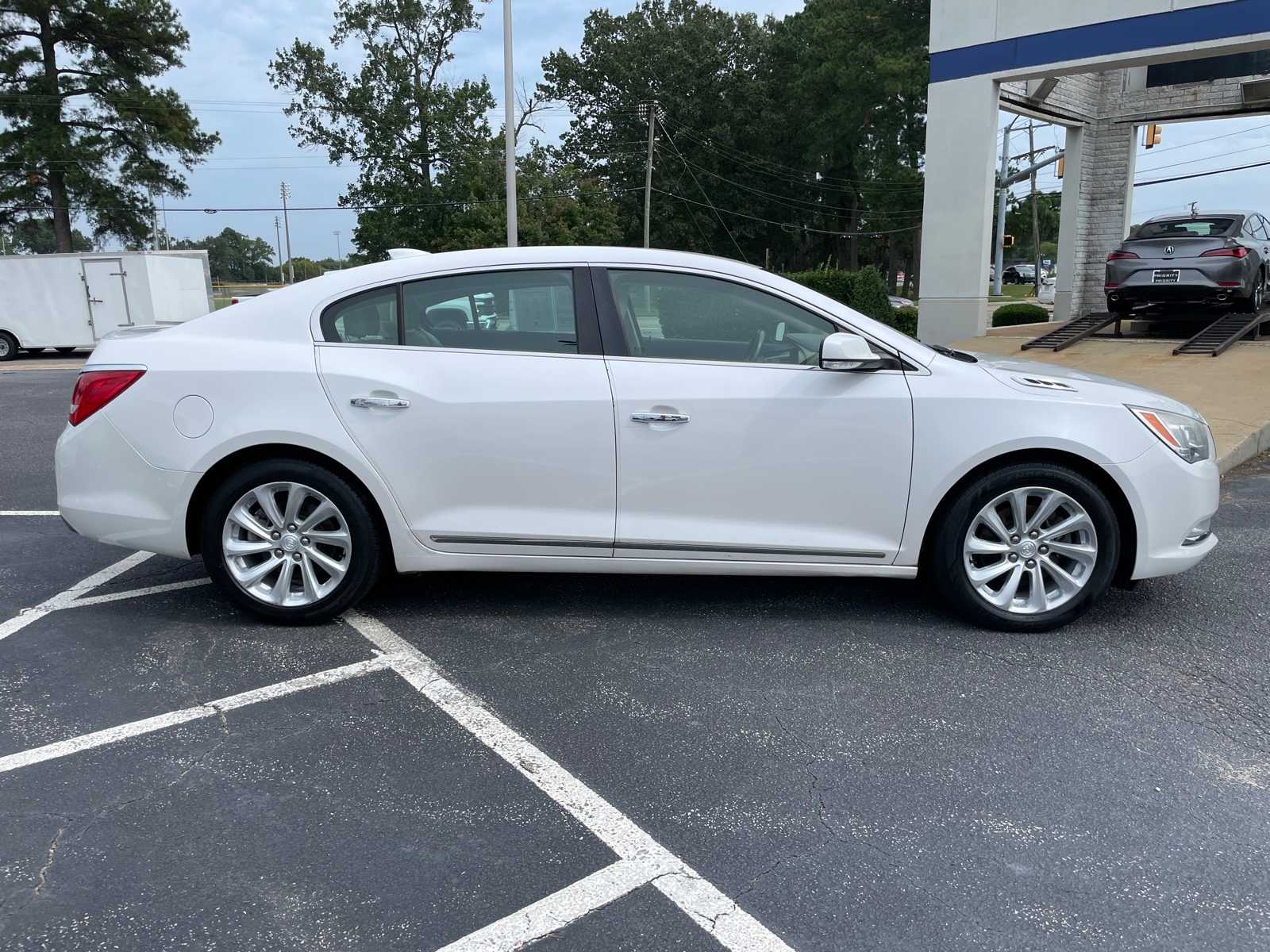 Thumbnail: 2015 Buick LaCrosse - 6