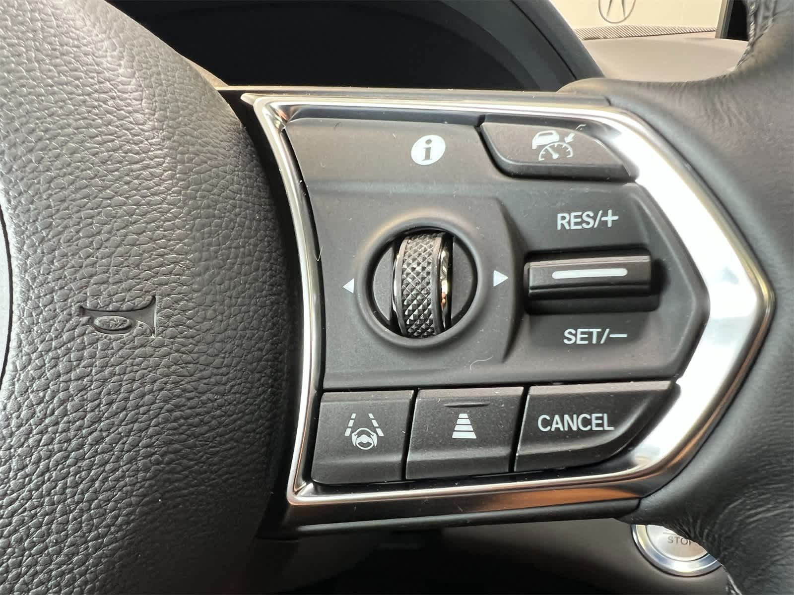 Thumbnail: 2026 Acura RDX - 21