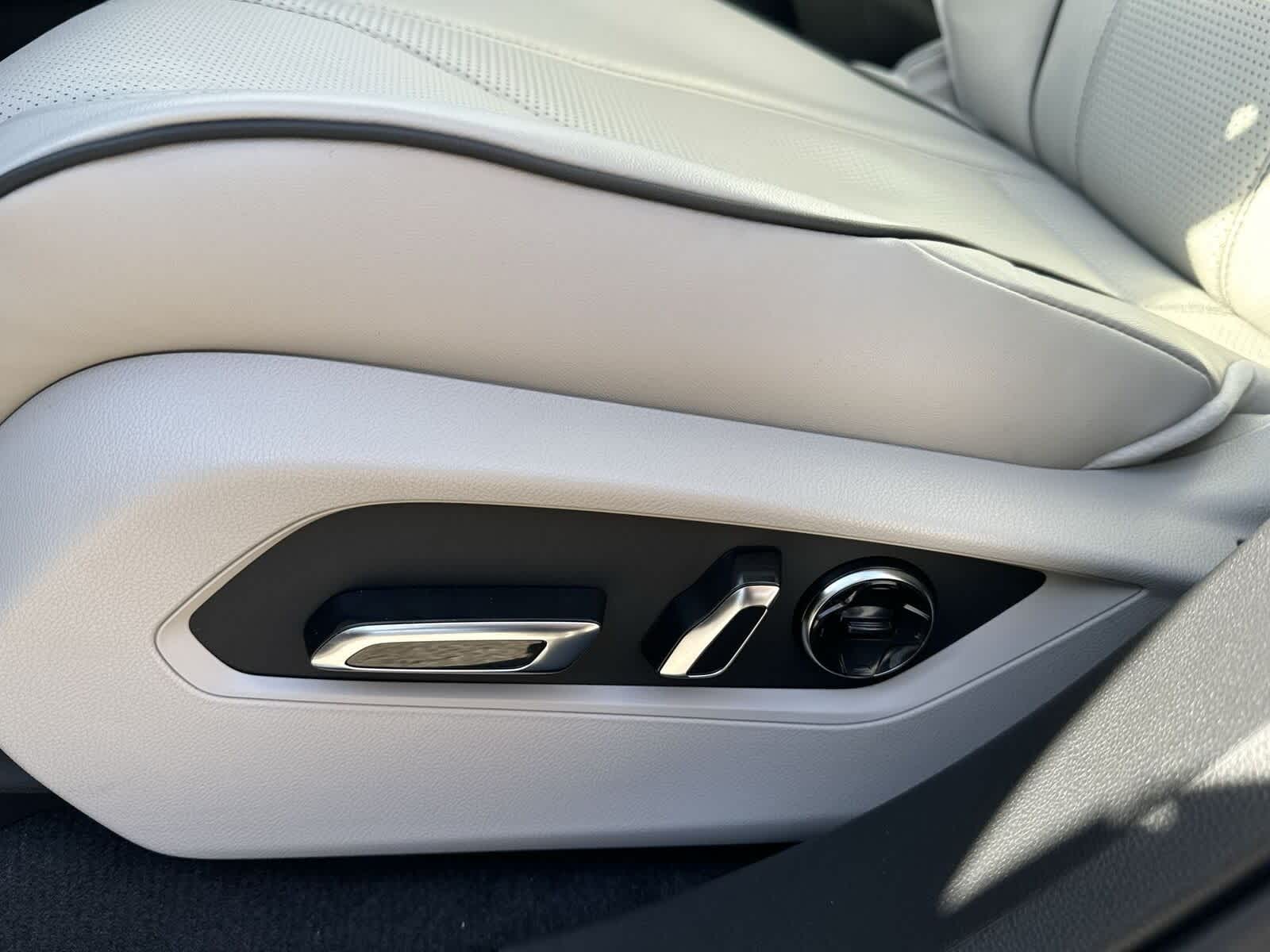 2025 Acura RDX Advance 15