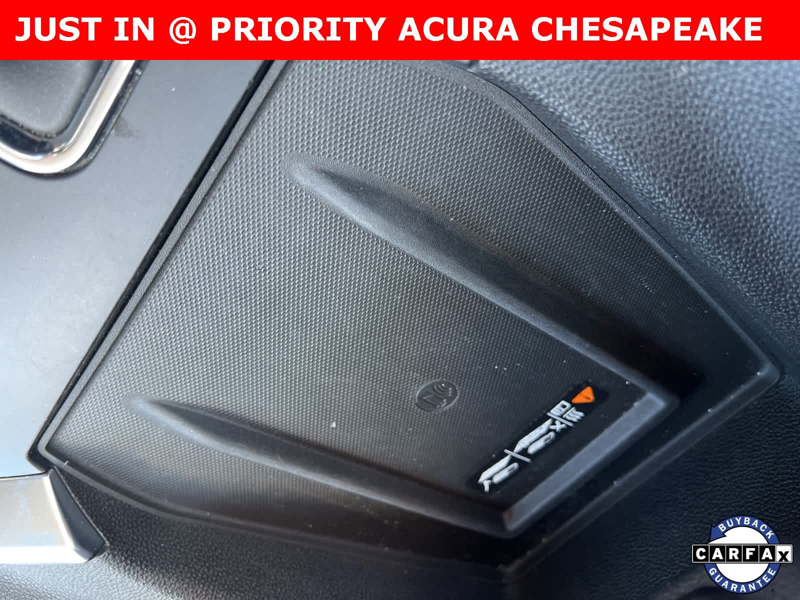 Thumbnail: 2018 Chevrolet Traverse - 15