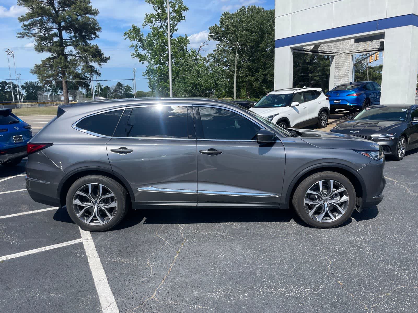 Thumbnail: 2024 Acura MDX - 6
