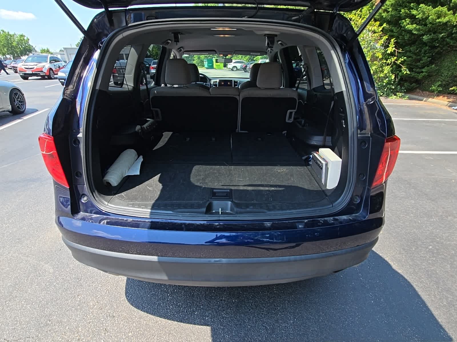 Thumbnail: 2017 Honda Pilot - 10