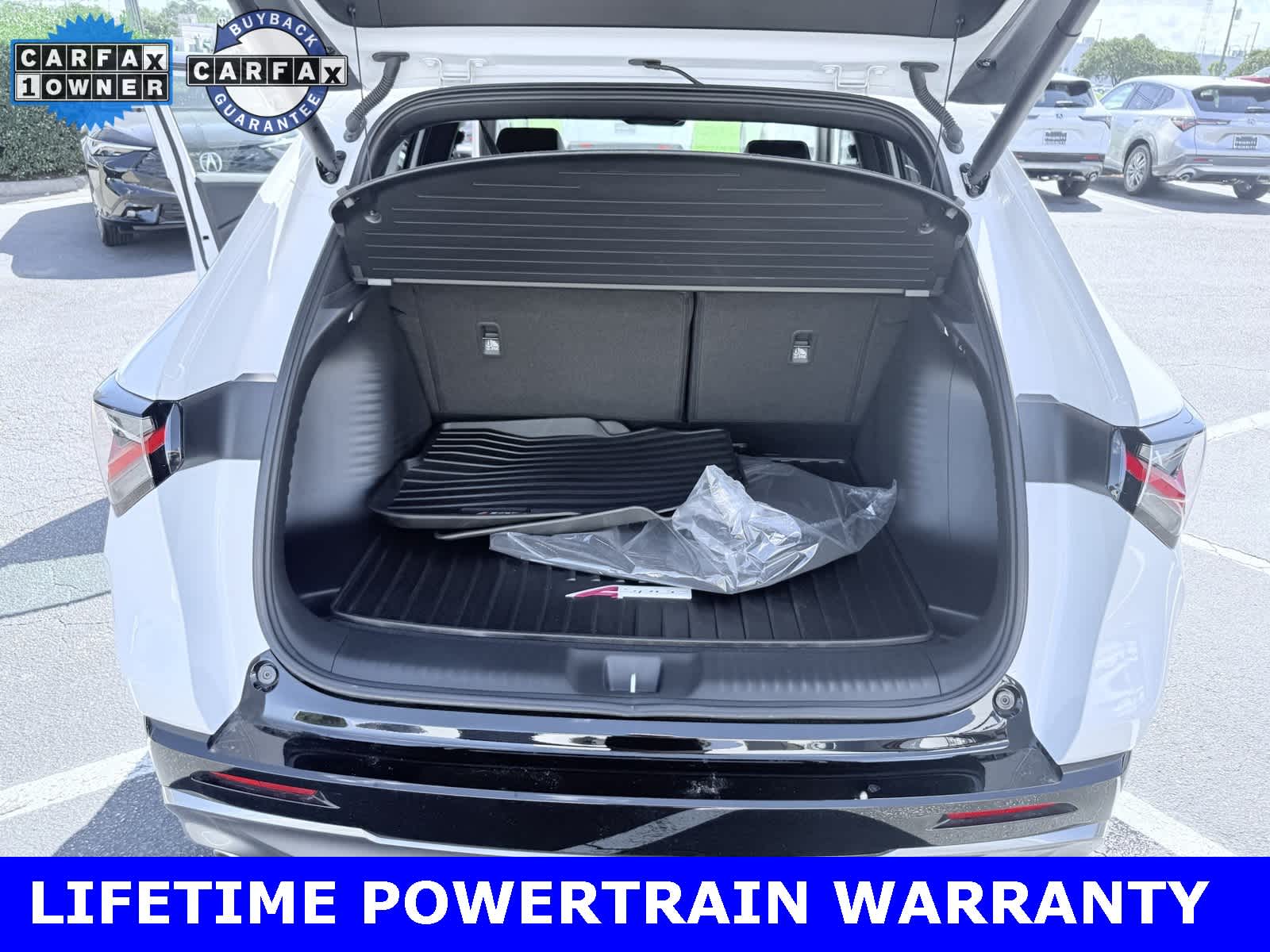 Thumbnail: 2025 Acura ADX - 19