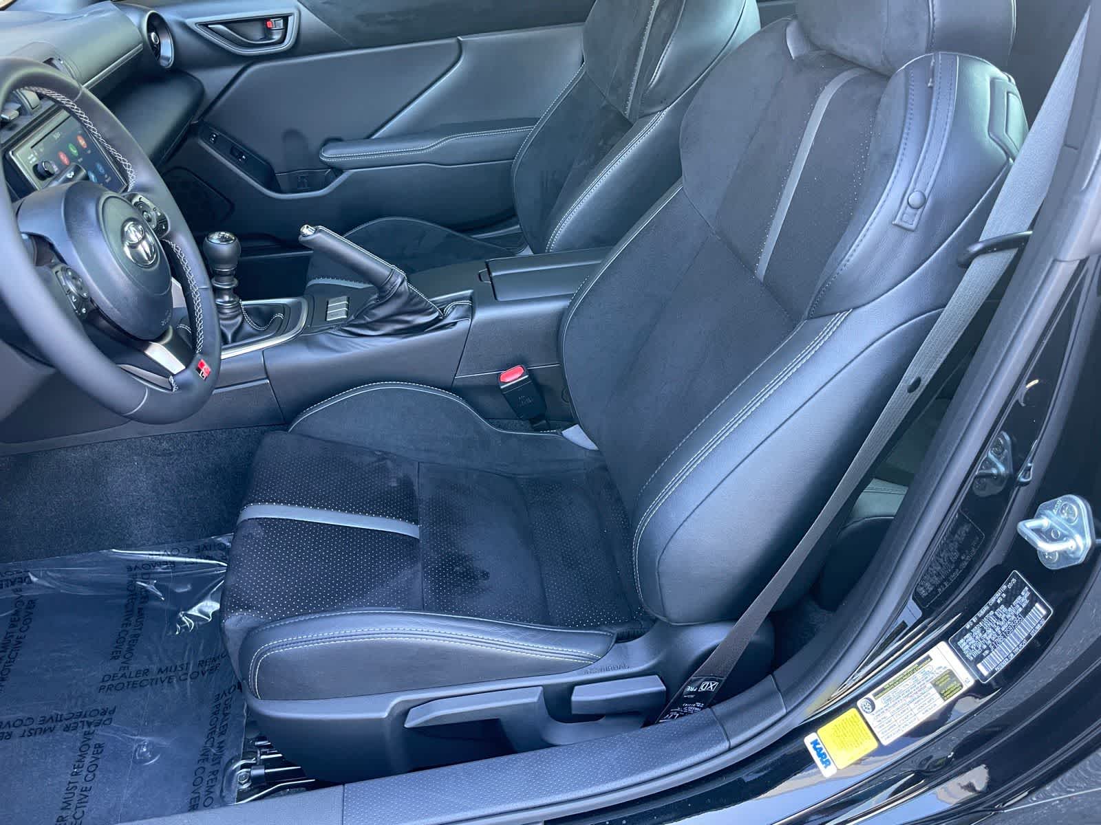 Thumbnail: 2025 Toyota GR86 - 9