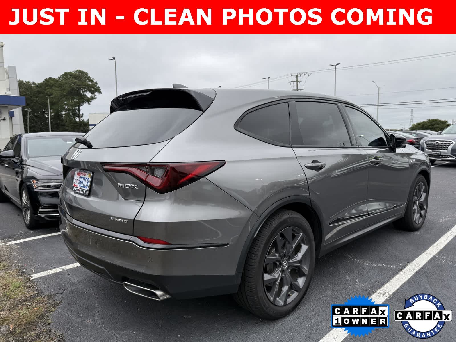 Thumbnail: 2022 Acura MDX - 5