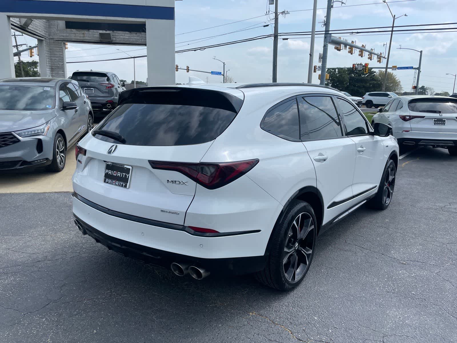 Thumbnail: 2025 Acura MDX - 5