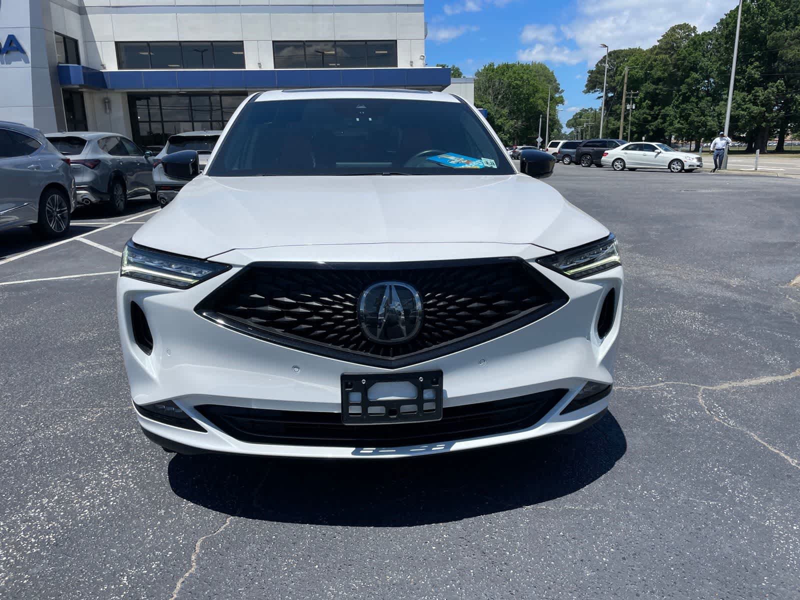 Thumbnail: 2023 Acura MDX - 8
