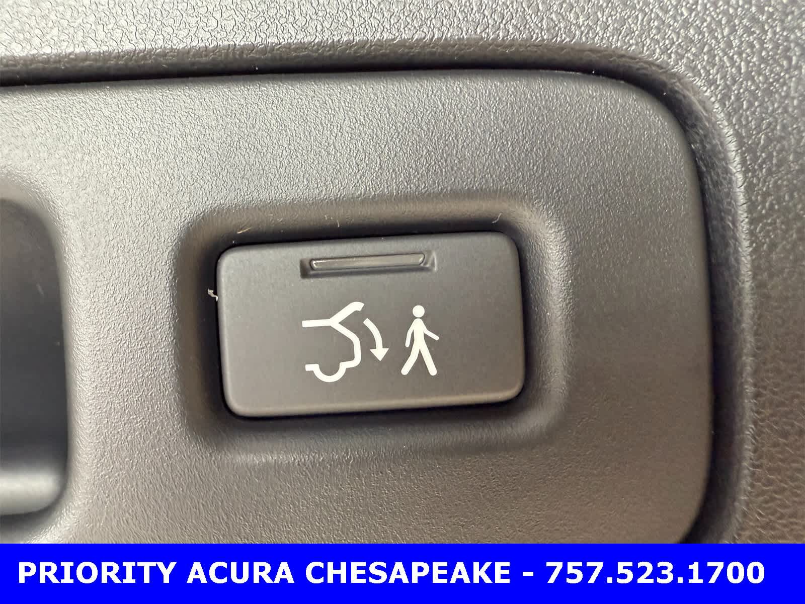 Thumbnail: 2025 Acura ADX - 35