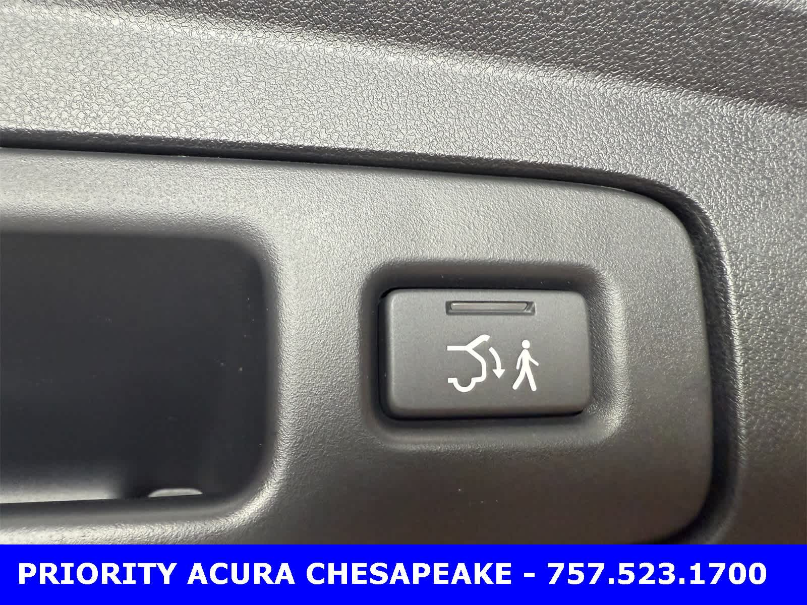 Thumbnail: 2025 Acura ADX - 39