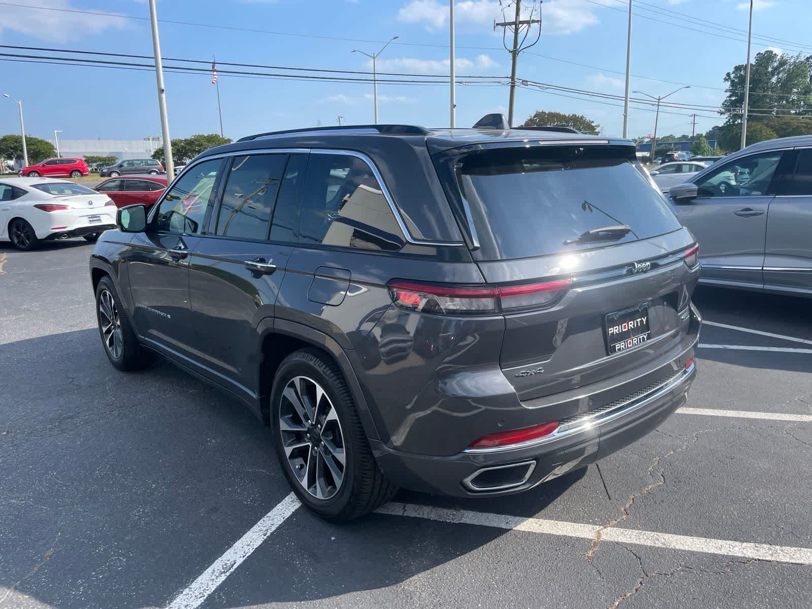Thumbnail: 2022 Jeep Grand Cherokee - 3