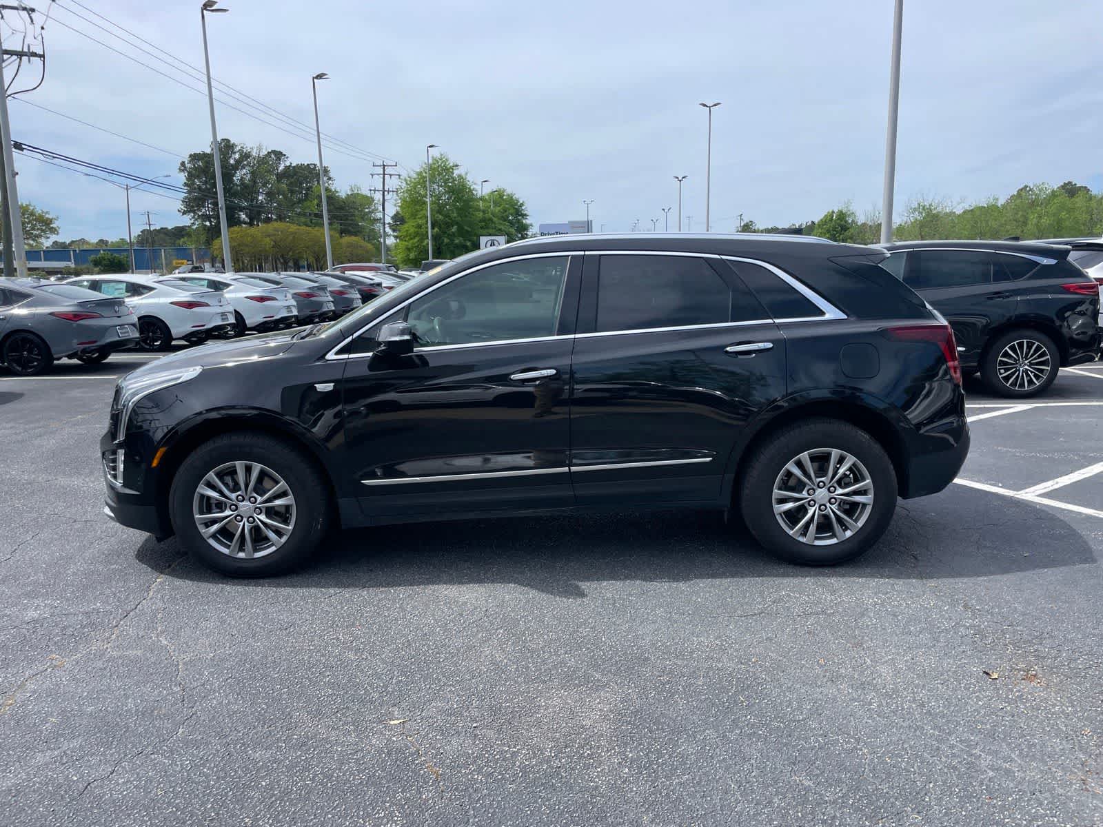 Thumbnail: 2022 Cadillac XT5 - 2