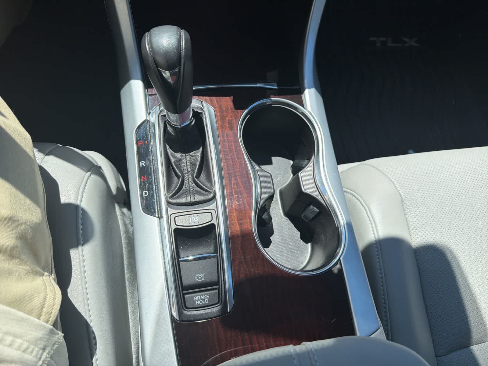 Thumbnail: 2017 Acura TLX - 15