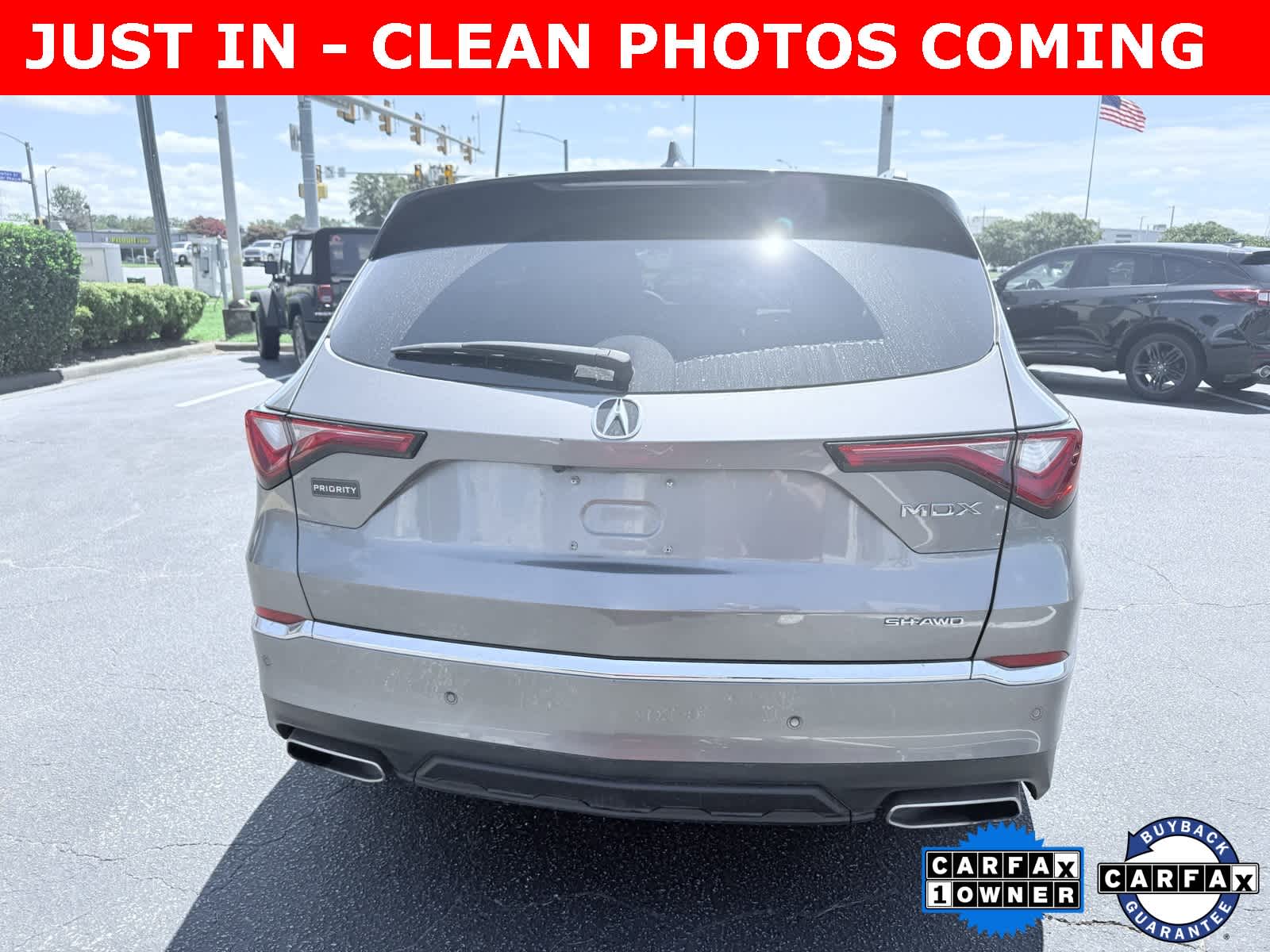Thumbnail: 2022 Acura MDX - 4
