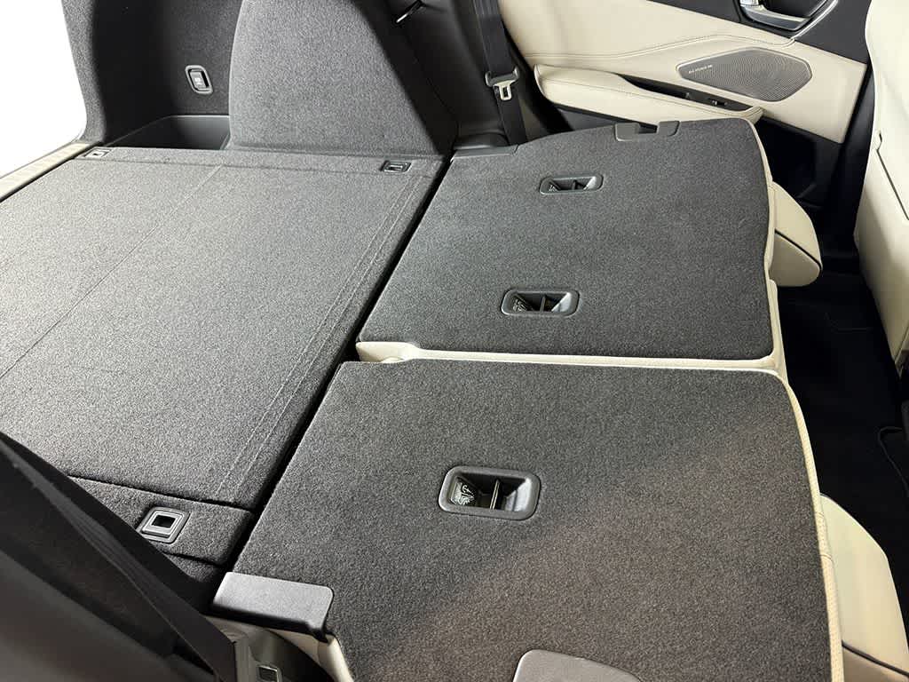 Thumbnail: 2026 Acura RDX - 37