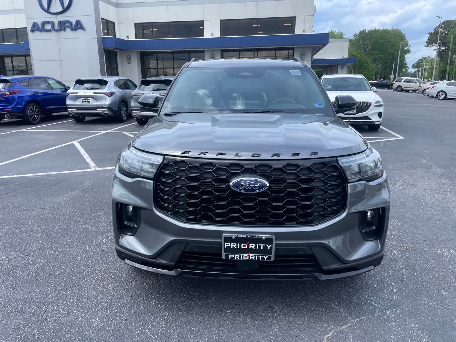 Thumbnail: 2025 Ford Explorer - 8