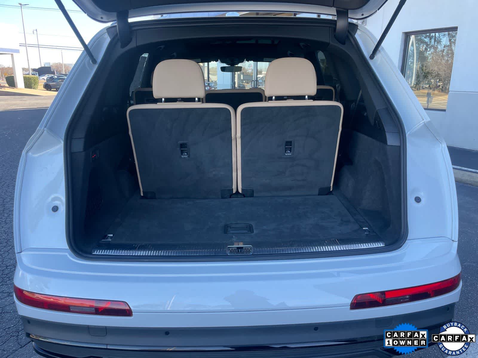 Thumbnail: 2021 Audi Q7 - 29