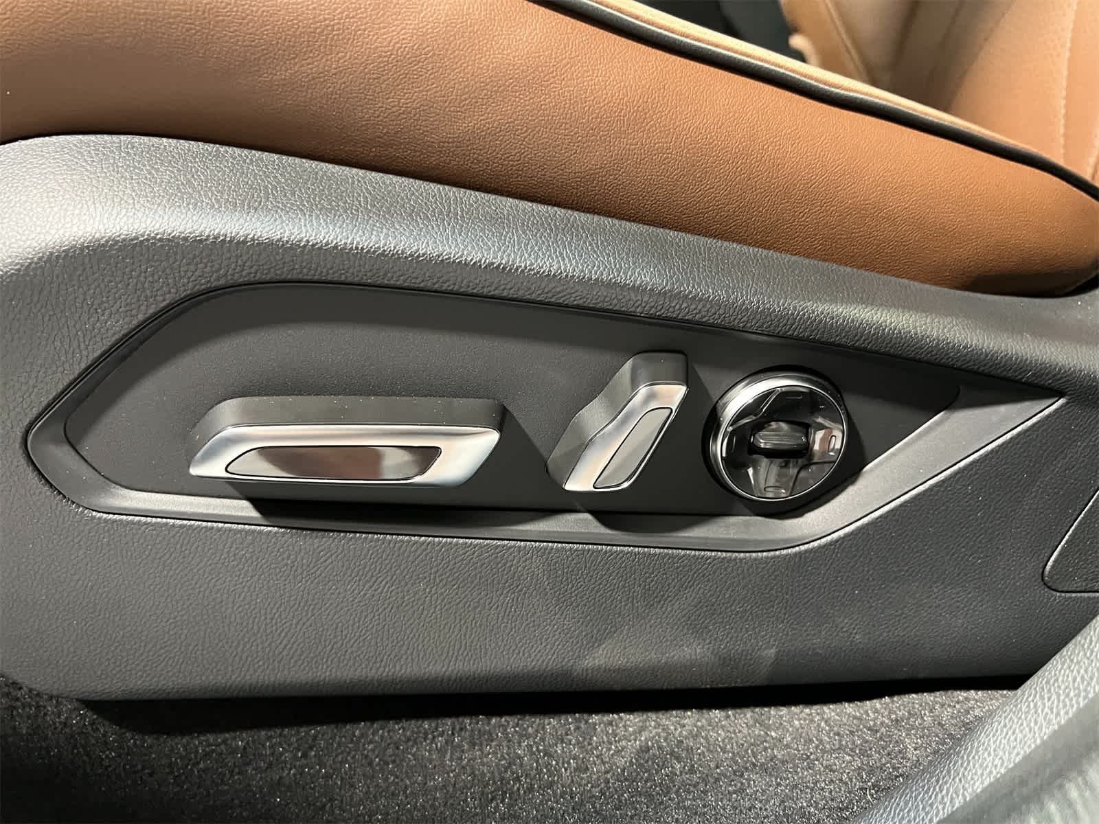 Thumbnail: 2026 Acura MDX - 14