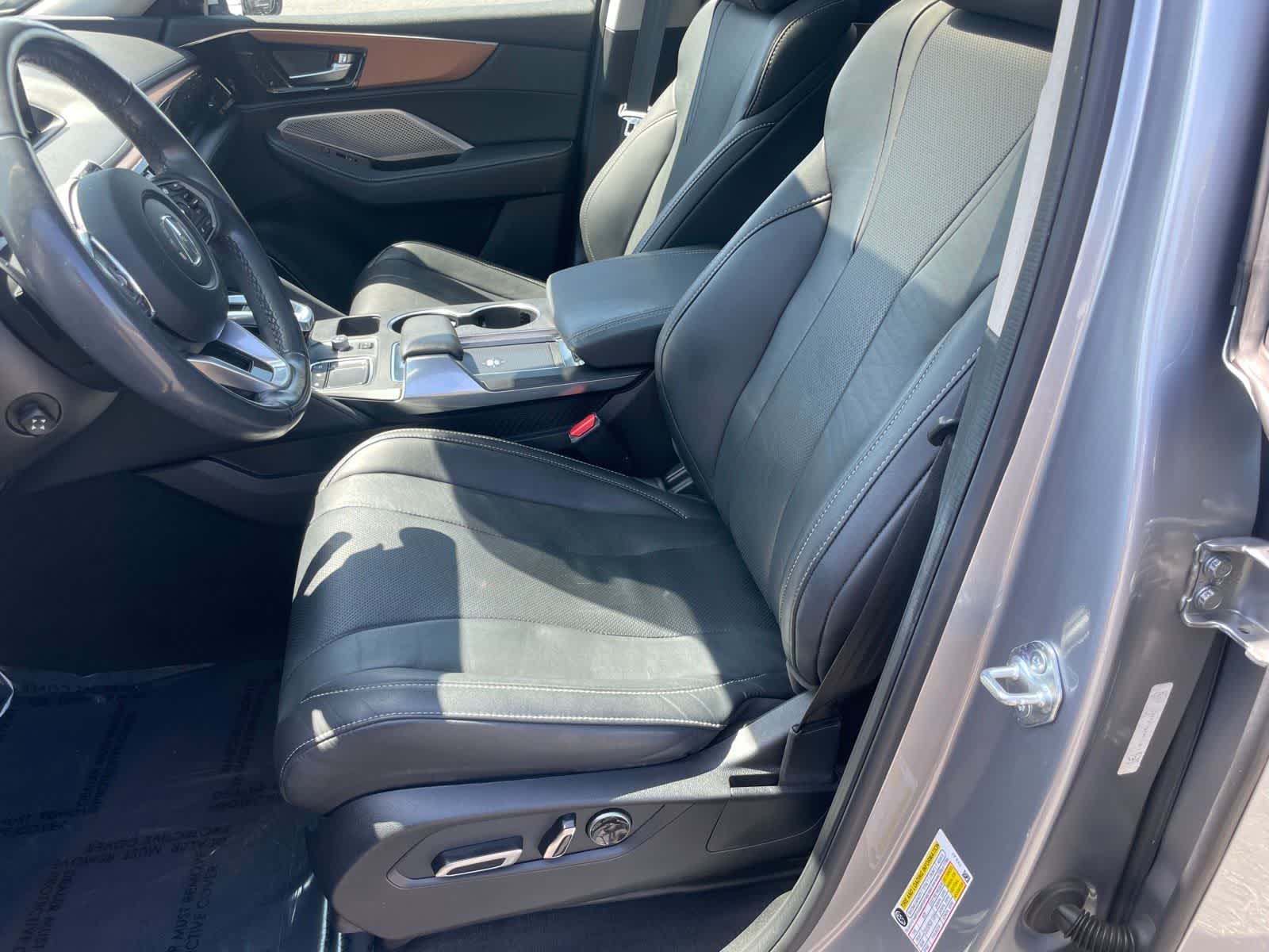 Thumbnail: 2022 Acura MDX - 7