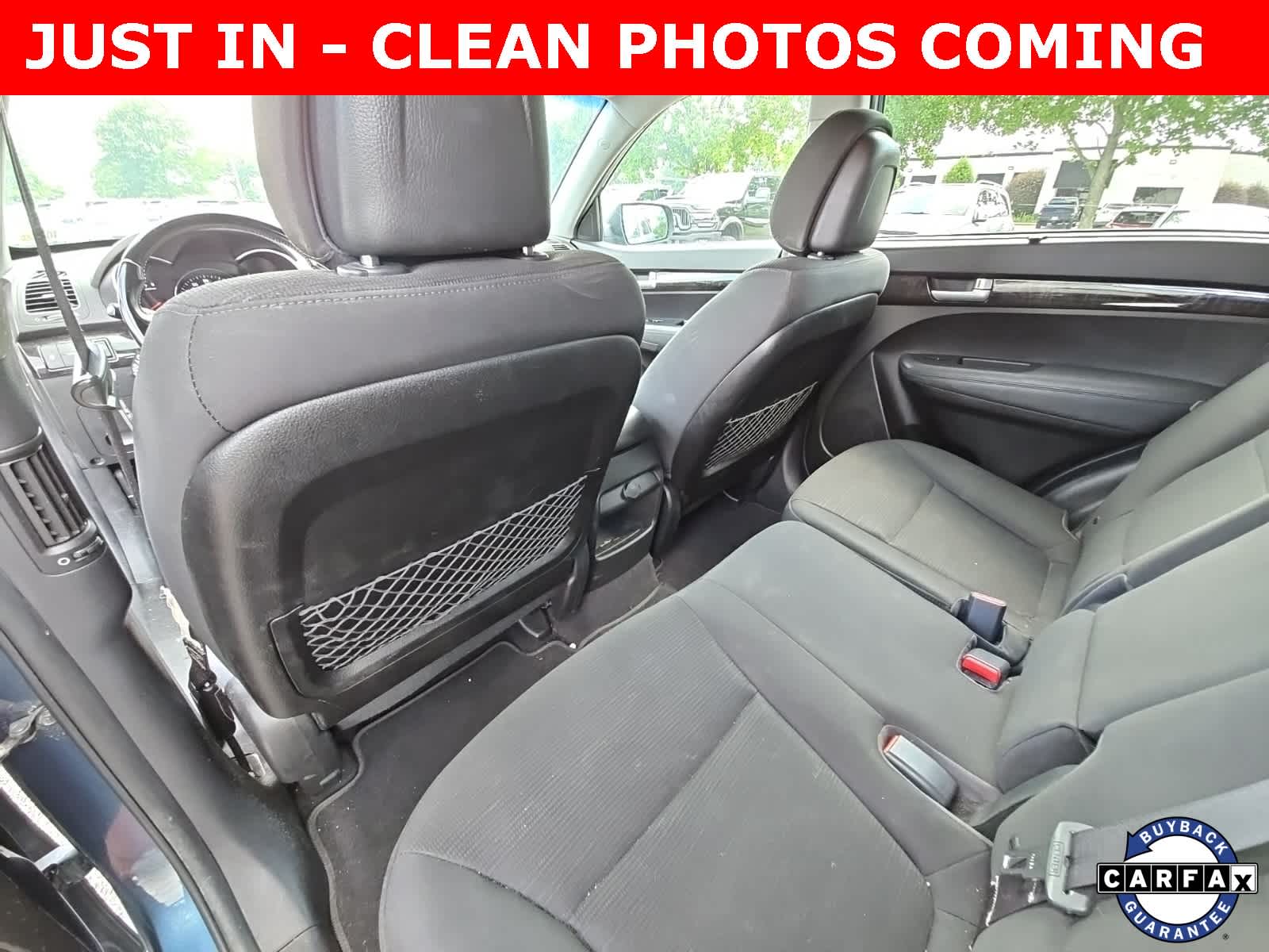 Thumbnail: 2014 Kia Sorento - 19