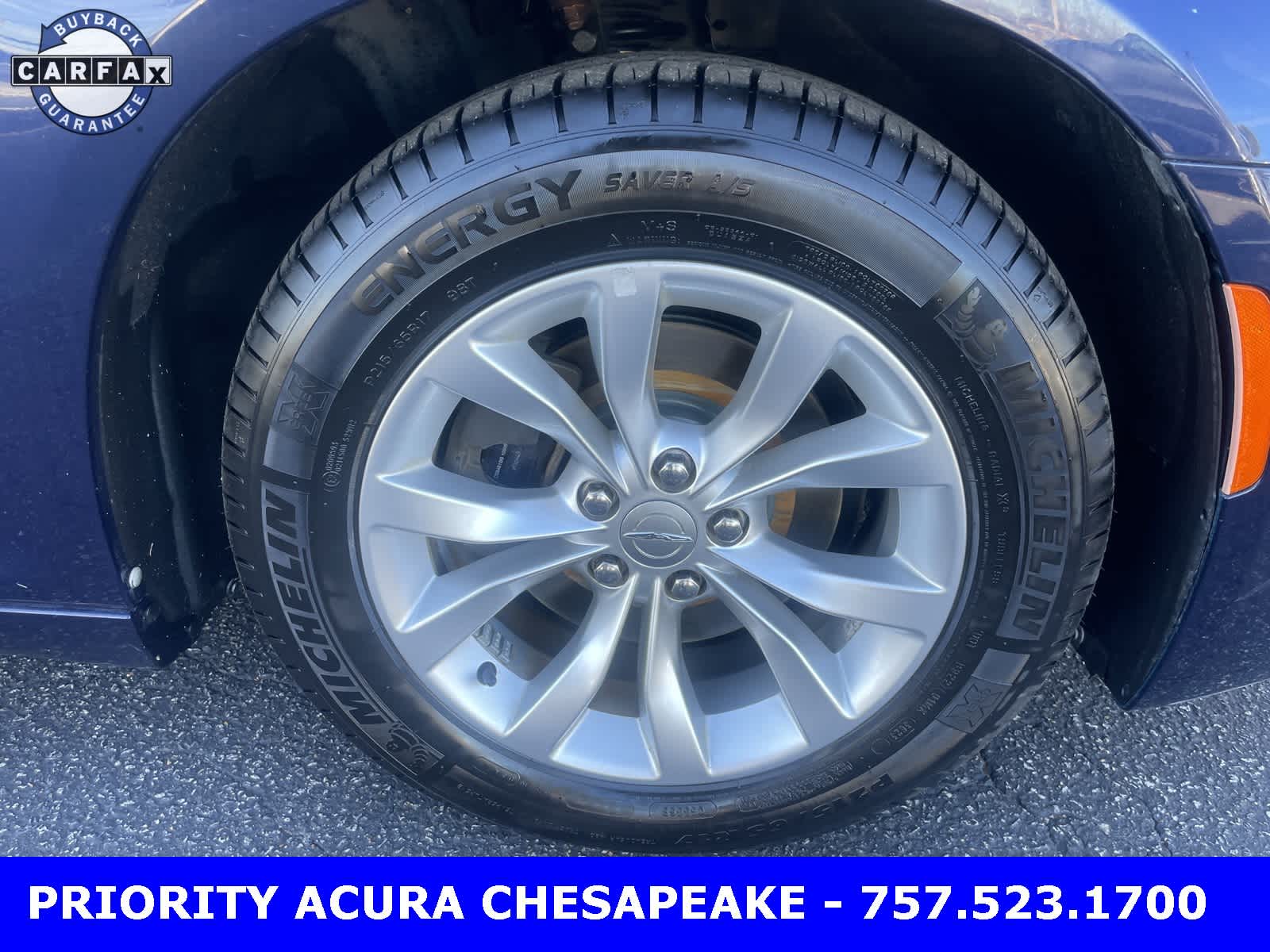 Thumbnail: 2015 Chrysler 300 - 28