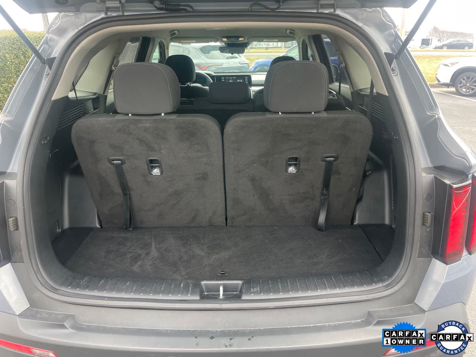 Thumbnail: 2023 Kia Sorento - 25