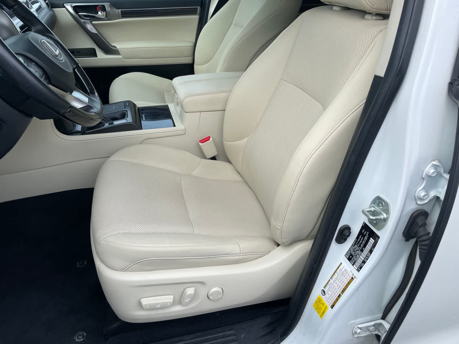 Thumbnail: 2022 Lexus GX - 9