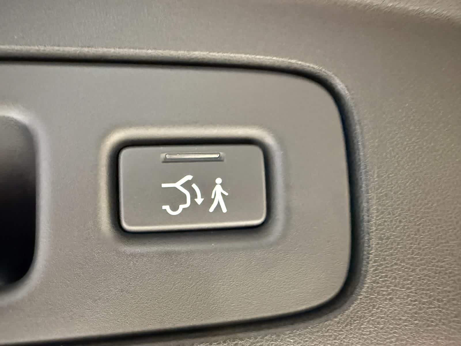 Thumbnail: 2026 Acura ADX - 34