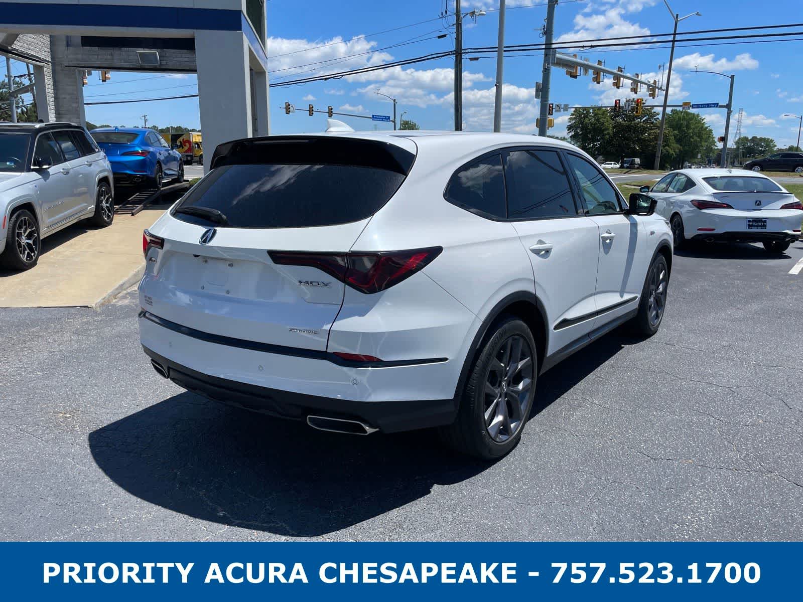 Thumbnail: 2023 Acura MDX - 4